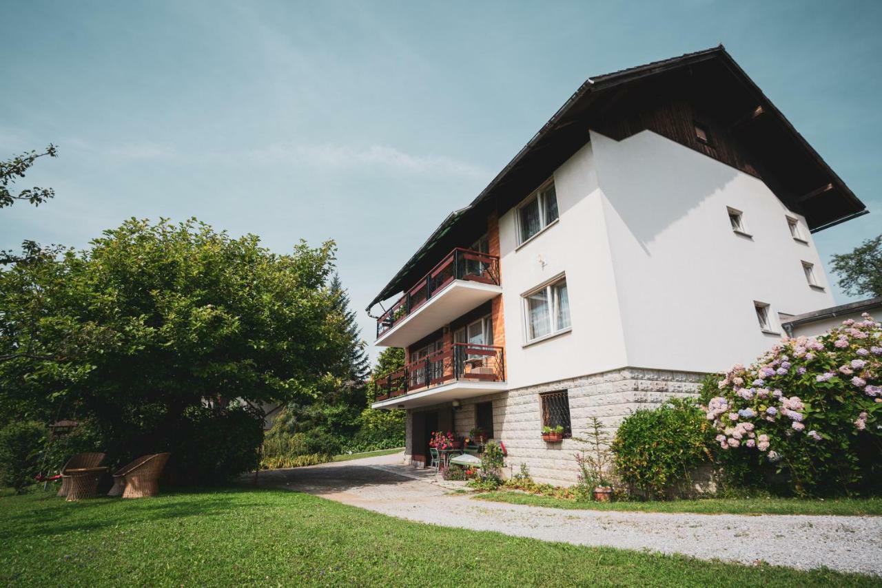 Apartmaji Retro Spodnje Gorje